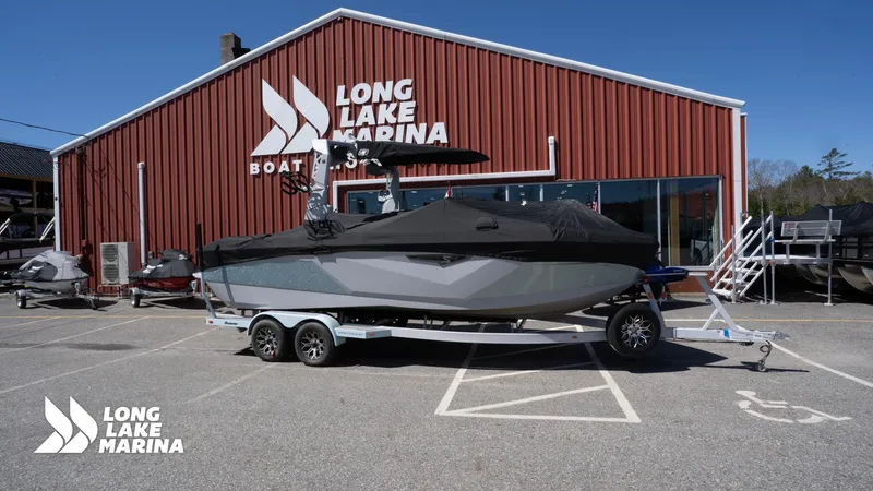 Slide: The Image of Nautique S23 2024 - 24