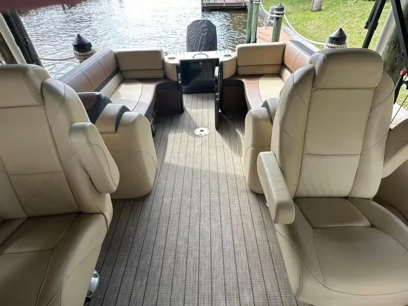 Slide: The Image of Avalon 2385 CATALINA QL 2022 - 3