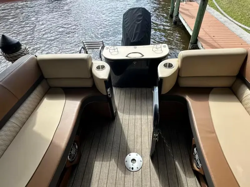 Slide: The Image of Avalon 2385 CATALINA QL 2022 - 7