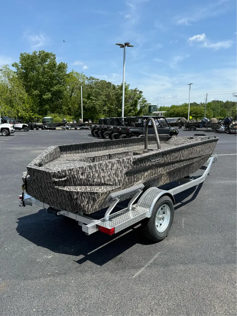 Slide: The Image of Edge Boats 753DB MUD 2024 - 5