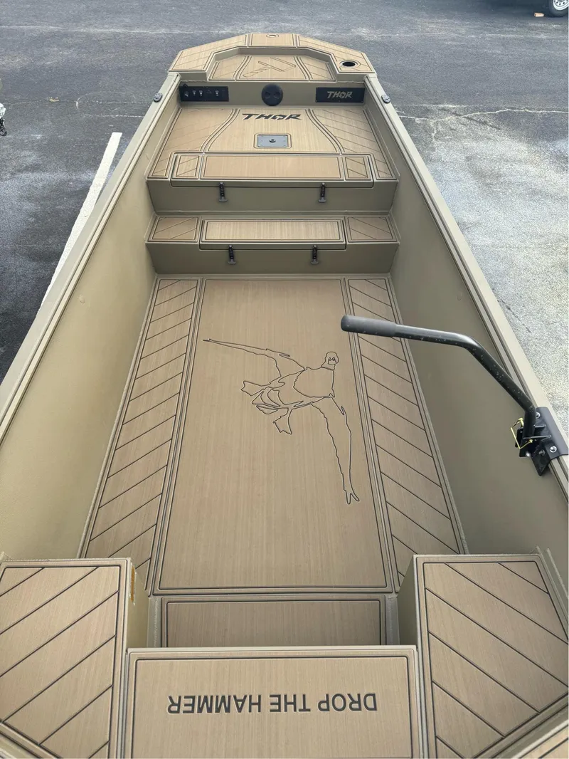 Slide: The Image of Thor SWAMP HAMMER 1754 2025 - 3