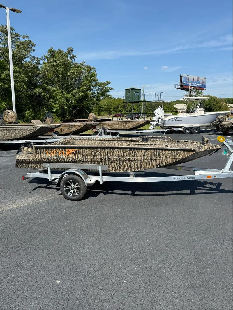 Slide: The Image of Excel 1651 Viper F4 2025 - 2