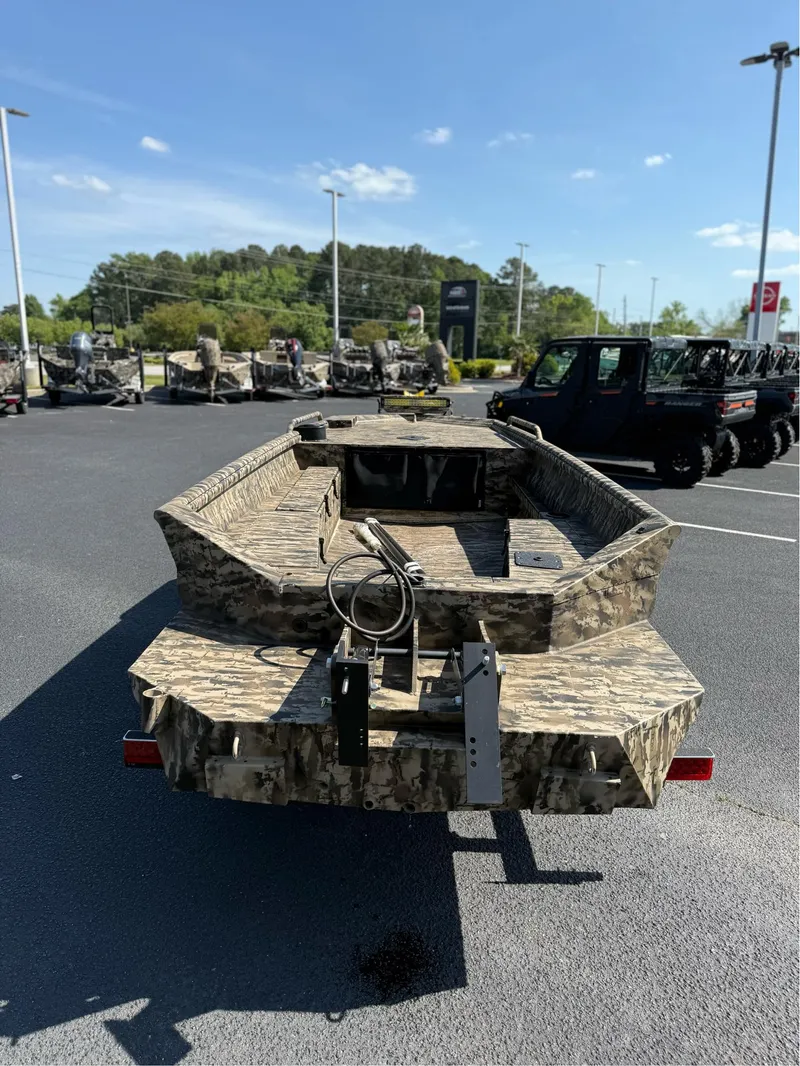 Slide: The Image of Excel 1651 Viper F4 2025 - 5