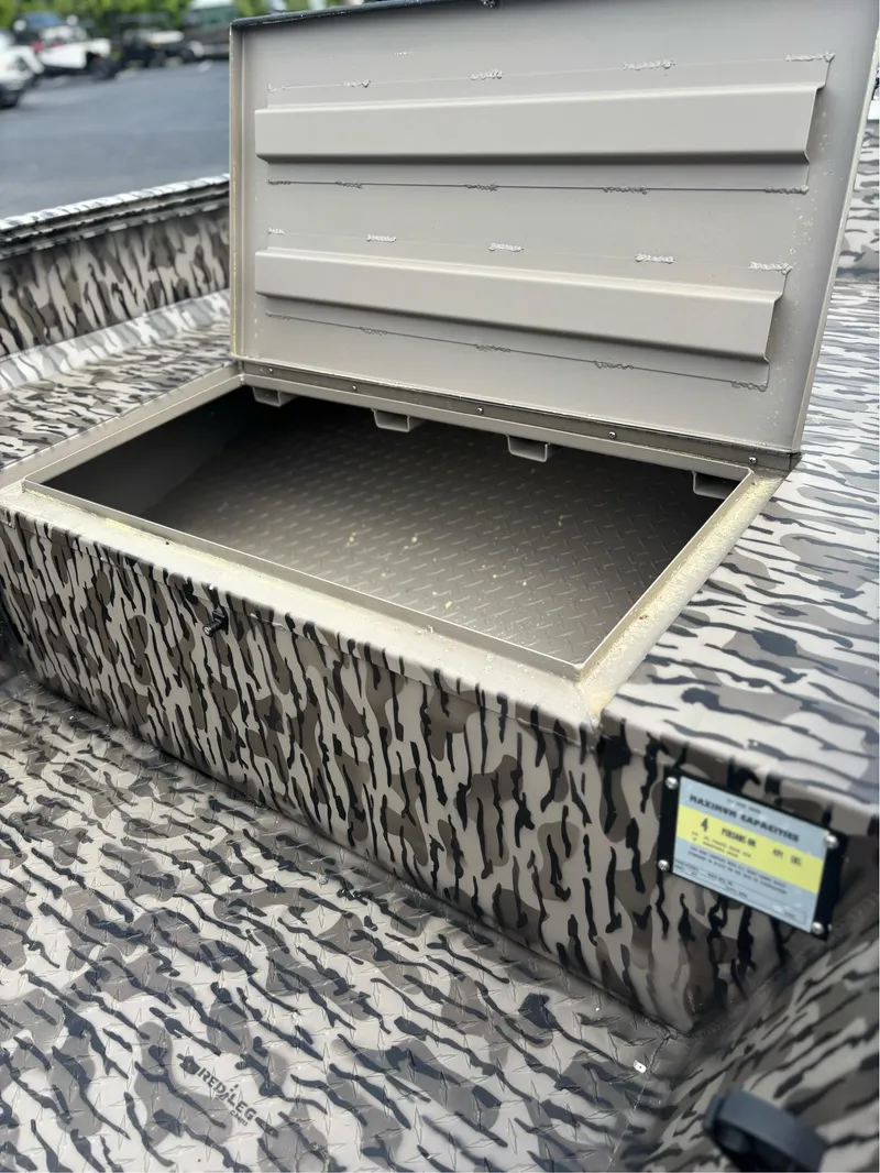 Slide: The Image of Edge Boats 653 2025 - 14