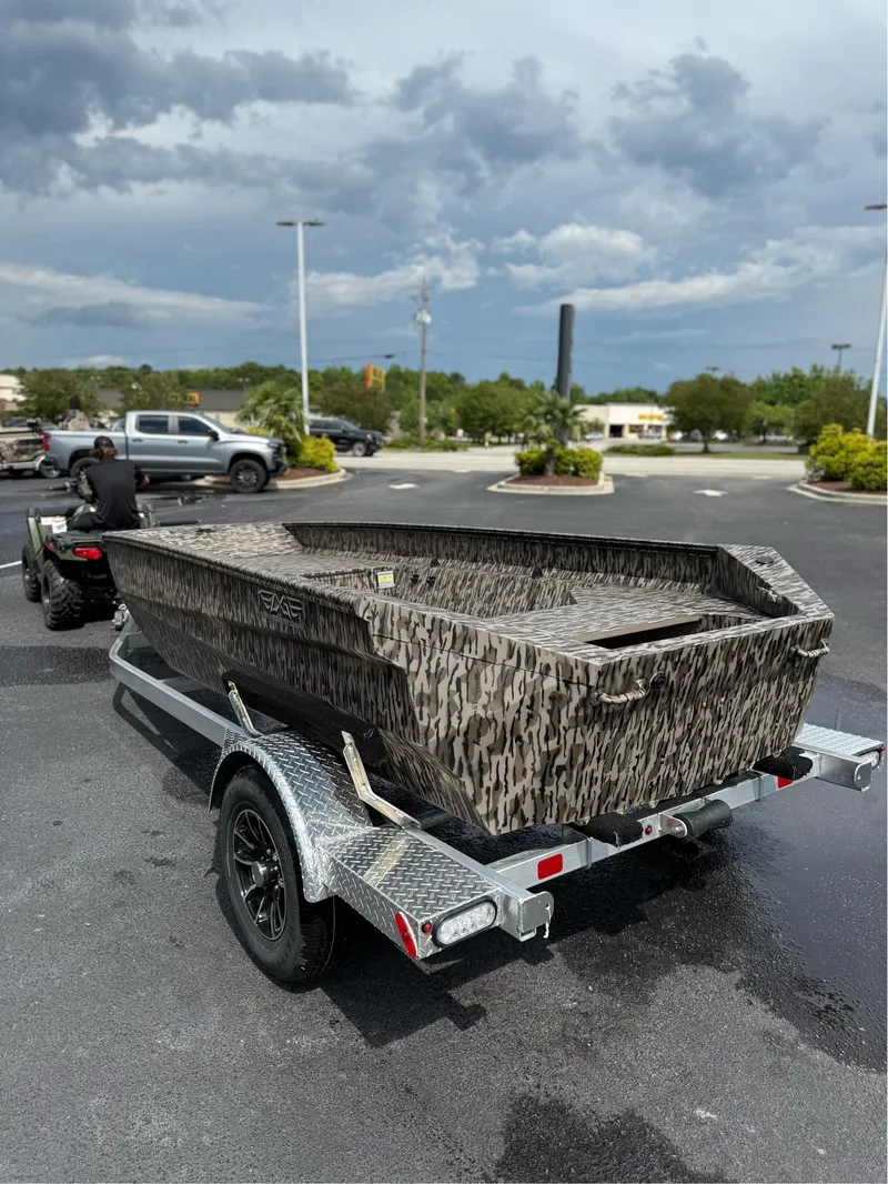 Slide: The Image of Edge Boats 653 2025 - 3