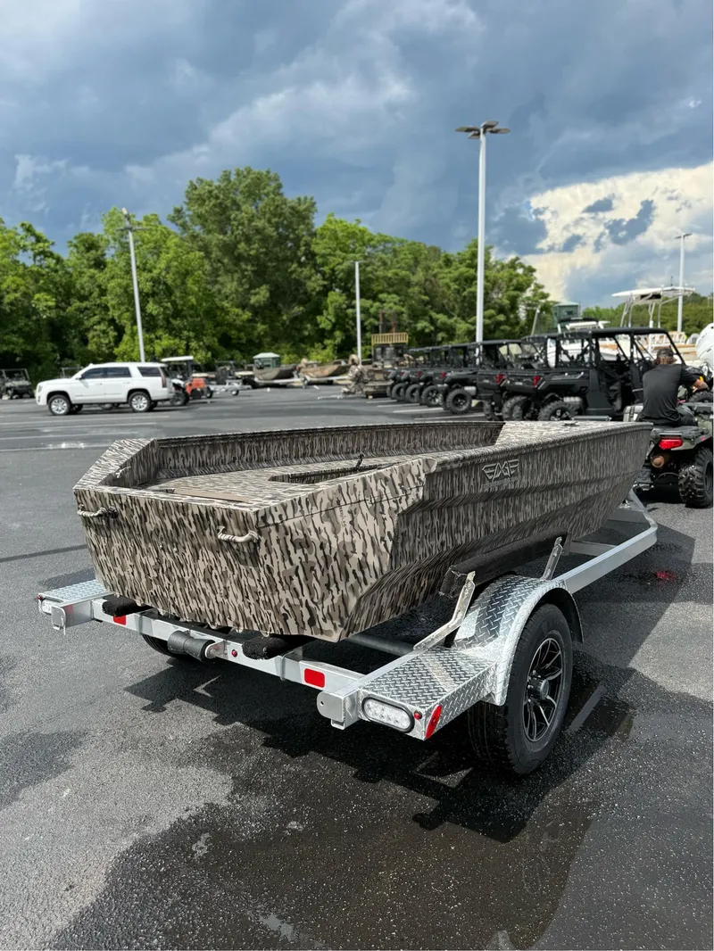 Slide: The Image of Edge Boats 653 2025 - 4