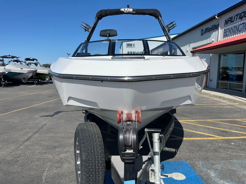 Slide: The Image of Axis T220 2022 - 11