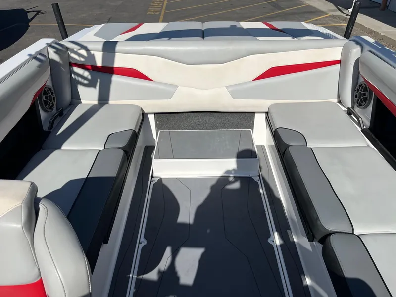 Slide: The Image of Axis T220 2022 - 20