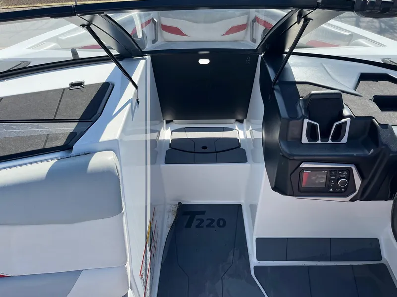 Slide: The Image of Axis T220 2022 - 30