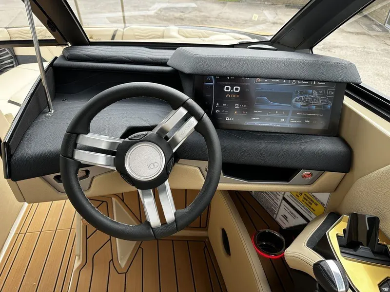 Slide: The Image of Nautique Super Air Nautique G25 2025 - 9