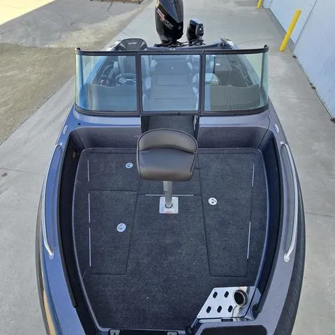 Slide: The Image of Lund 189 Pro V GL 2025 - 6