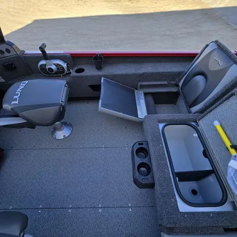 Slide: The Image of Lund 1675 Adventure Sport 2024 - 12