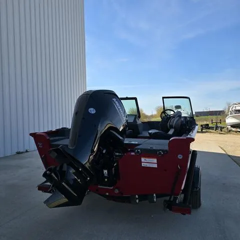 Slide: The Image of Lund 1675 Adventure Sport 2024 - 4