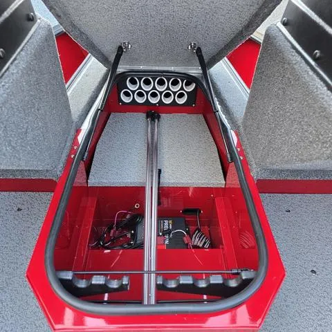 Slide: The Image of Lund 1675 Adventure Sport 2024 - 8