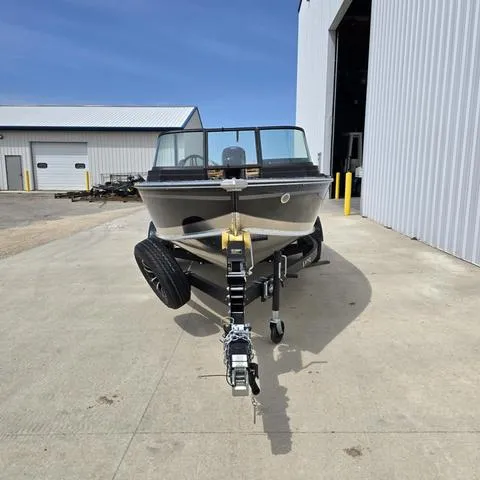 Slide: The Image of Lund 1875 Alaskan Sport 2025 - 2