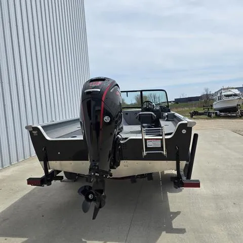 Slide: The Image of Lund 1875 Alaskan Sport 2025 - 4