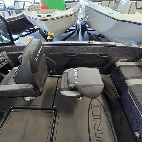 Slide: The Image of Lund 189 Tyee GL 2025 - 12