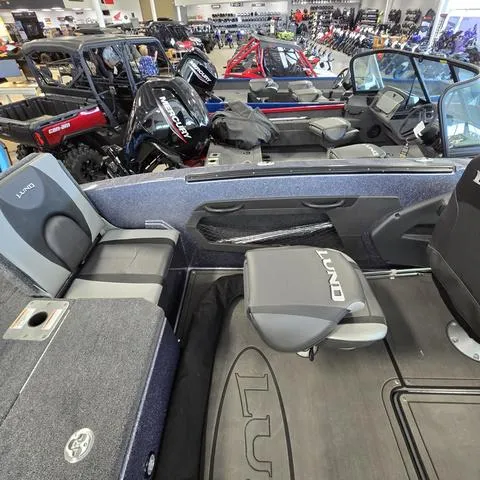 Slide: The Image of Lund 189 Tyee GL 2025 - 15