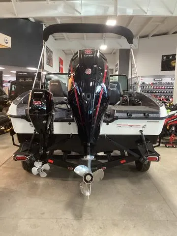 Slide: The Image of Lund 189 Tyee GL 2025 - 3