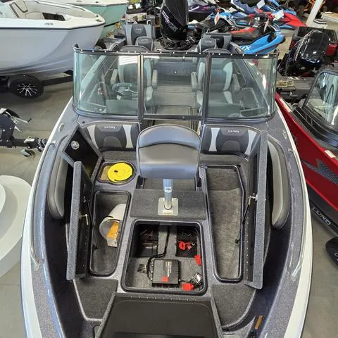 Slide: The Image of Lund 189 Tyee GL 2025 - 6