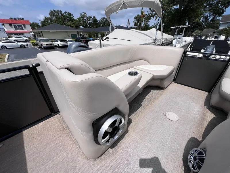 Slide: The Image of Harris Solstice 220 w/ Mecury VERADO 250 2017 - 21