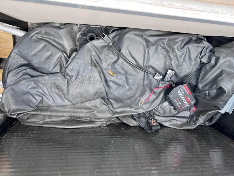 Slide: The Image of Harris Solstice 220 w/ Mecury VERADO 250 2017 - 30