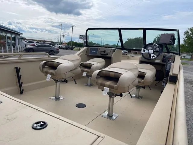 Slide: The Image of G3 Sportsman 2400 2025 - 5