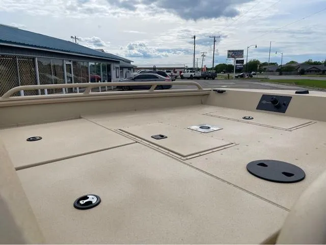 Slide: The Image of G3 Sportsman 2400 2025 - 7