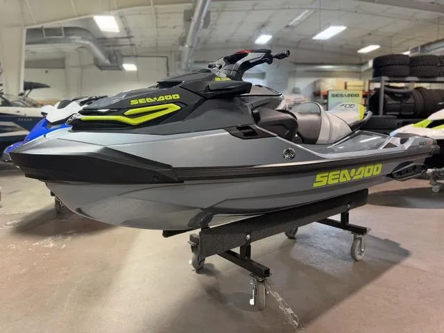 Slide: The Image of Sea-Doo RXT-X 2025 - 2