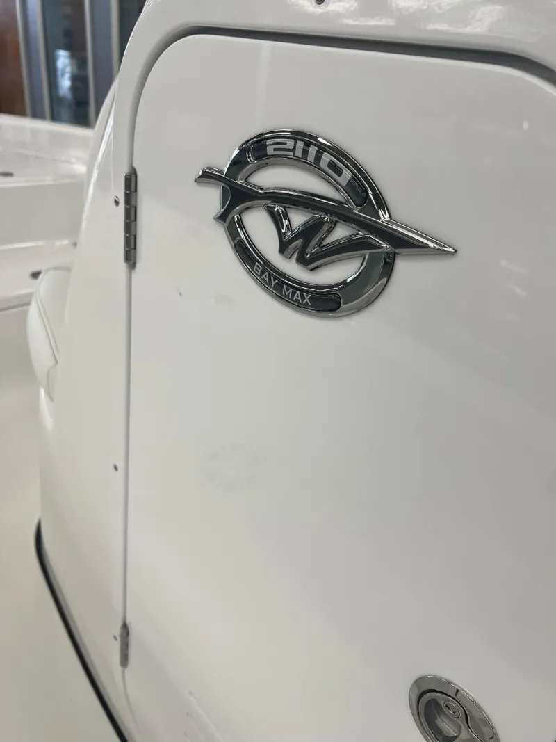 Slide: The Image of Tidewater 2110 Bay Max 2025 - 10