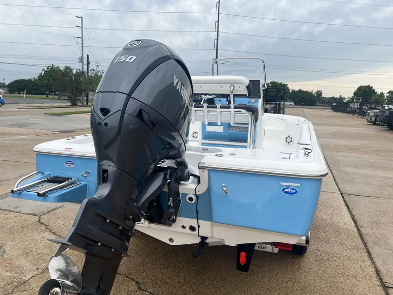 Slide: The Image of Tidewater 2110 Bay Max 2025 - 4