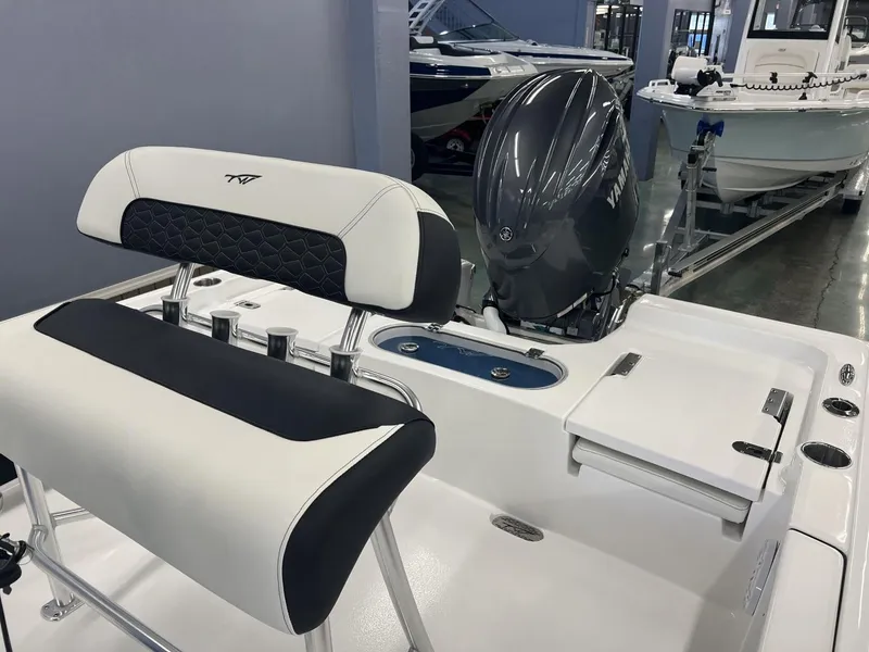 Slide: The Image of Tidewater 2110 Bay Max 2025 - 7