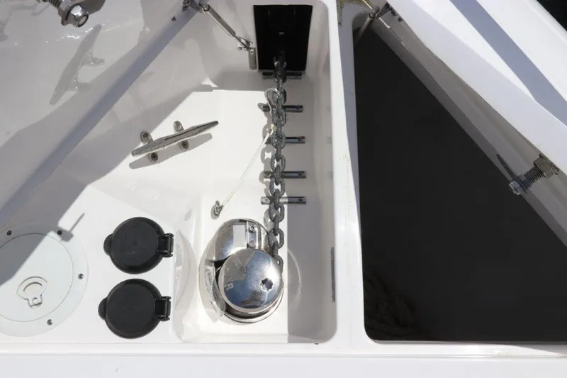 Slide: The Image of 2019 Intrepid 475 Sport Yacht anchor chain and deck fittings. - 26