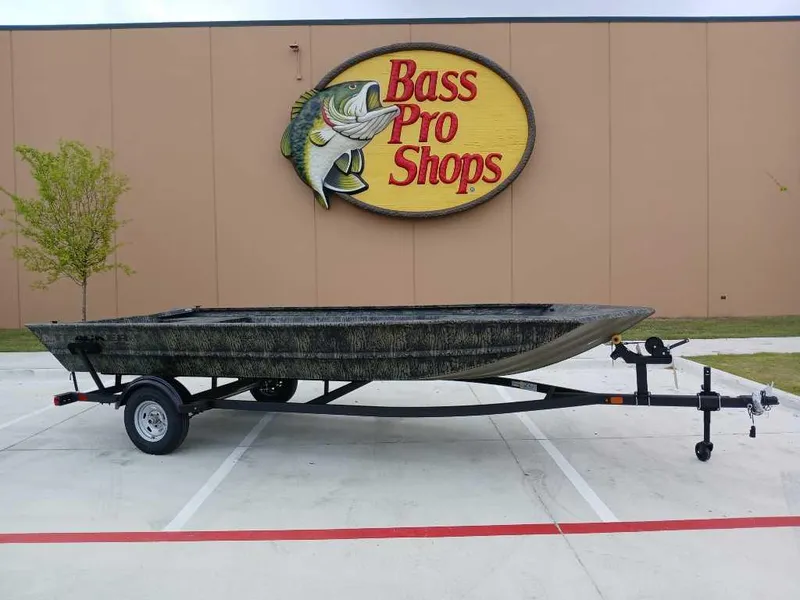 The Image of 2025 Tracker GRIZZLY 1860 Utility boat on trailer at Bass Pro Shops. - 0