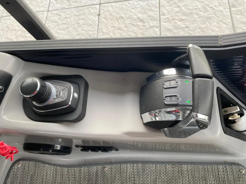 Slide: The Image of Control panel of 2020 Bennington 30 QSBAX2 boat with joystick and throttle. - 43