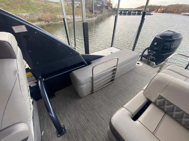 Slide: The Image of Bennington 30 QSBAX2 2020 - 50