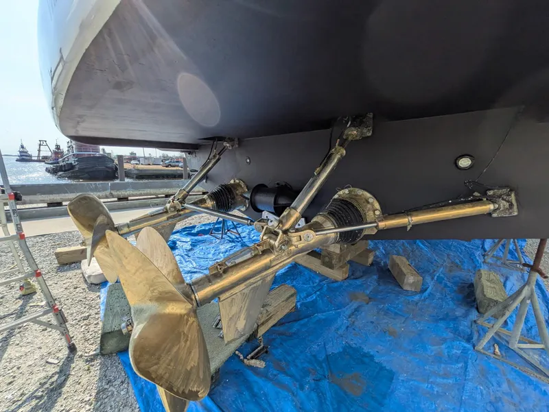 Slide: The Image of Mangusta 72 Express 2010 - 63