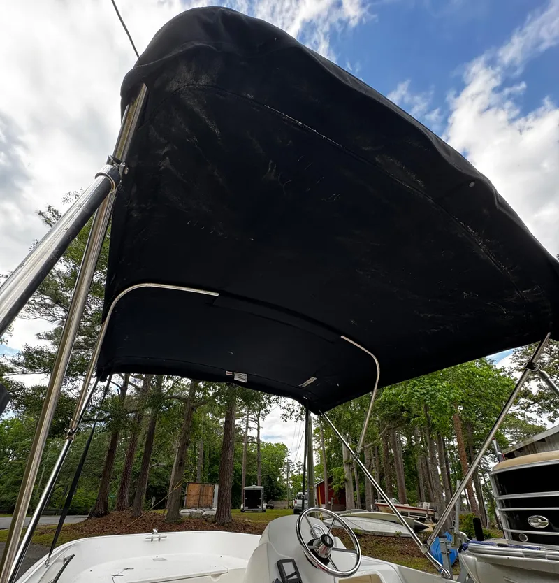 Slide: The Image of 2013 Boston Whaler 150 Super Sport - 26