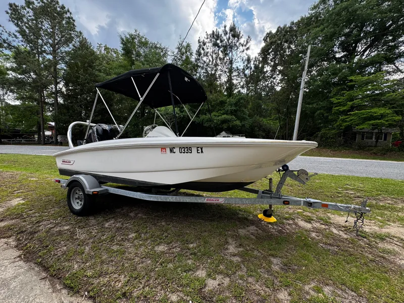Slide: The Image of 2013 Boston Whaler 150 Super Sport - 4