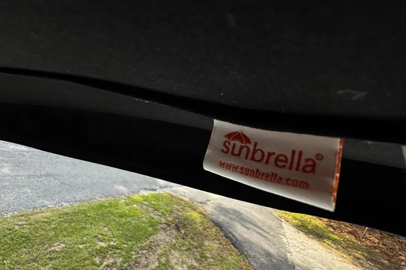 Slide: The Image of 2013 Boston Whaler 150 Super Sport - 8