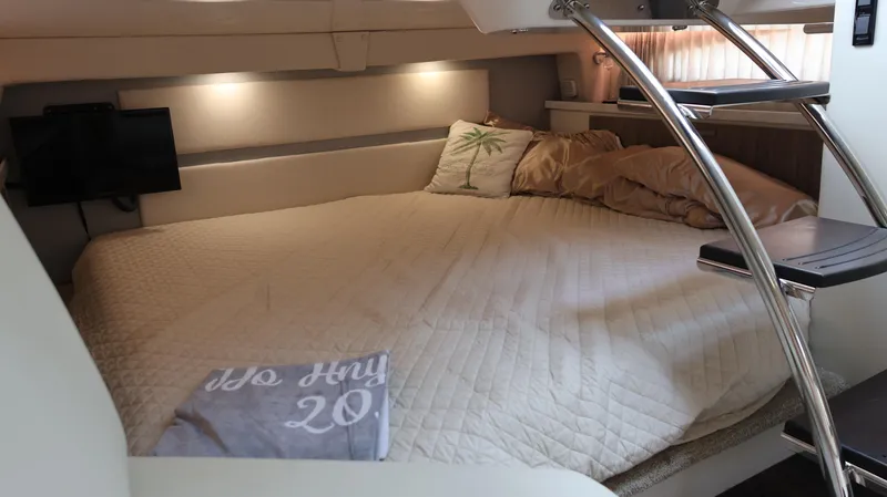 Slide: The Image of Regal 33 XO 2021 - 69