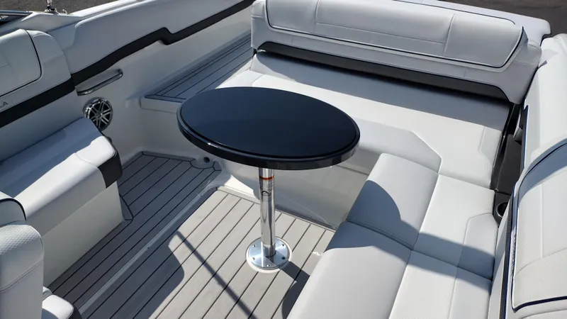 Slide: The Image of 2026 Formula 270 Bowrider boat in a warehouse, side view. - 38