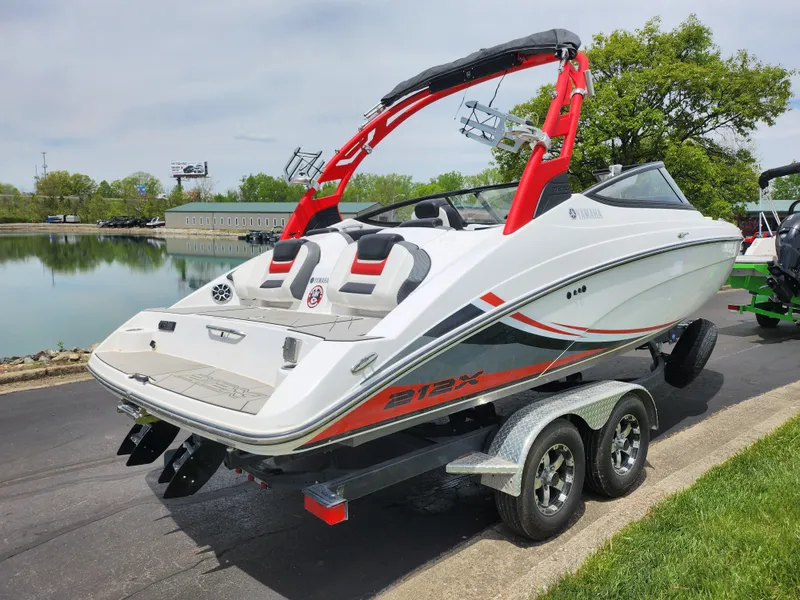 Slide: The Image of Yamaha 212X 2020 - 1