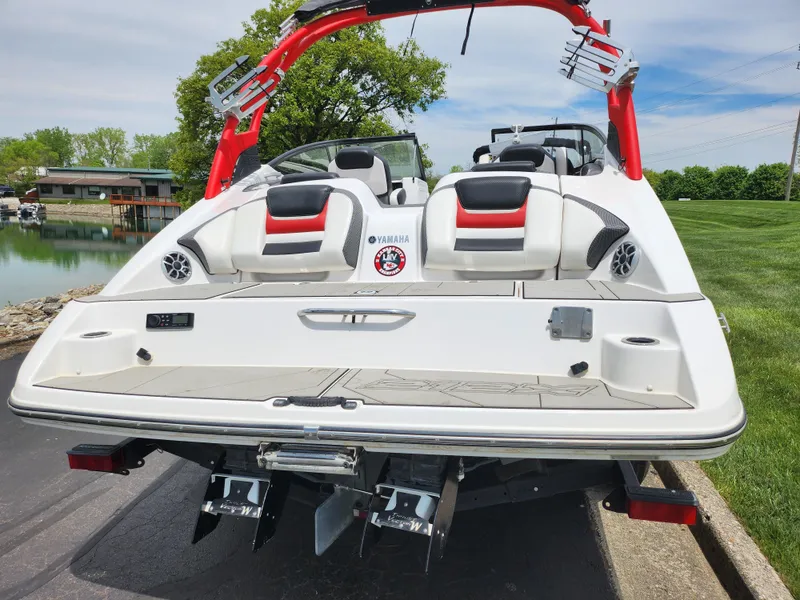 Slide: The Image of Yamaha 212X 2020 - 2