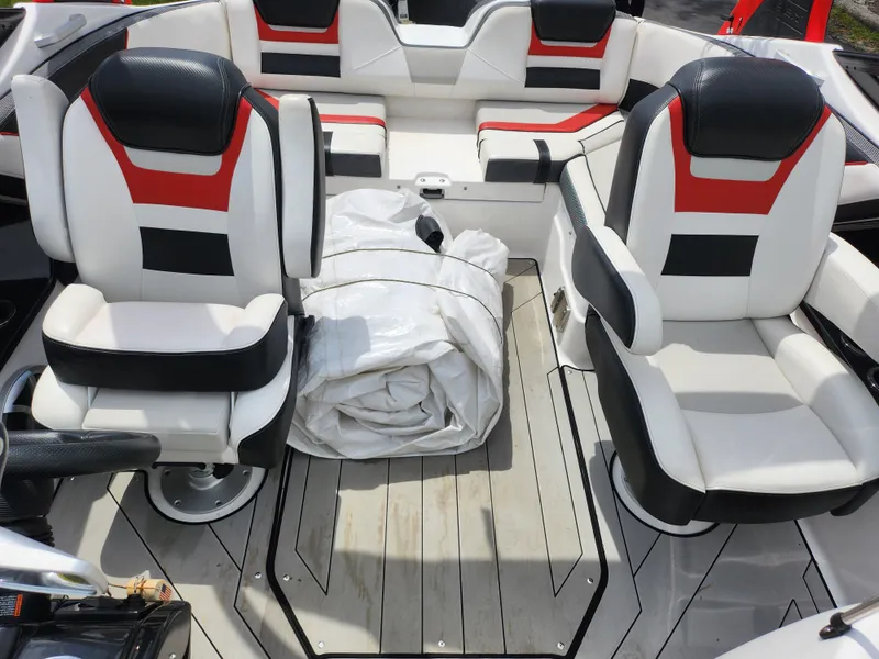 Slide: The Image of Yamaha 212X 2020 - 20