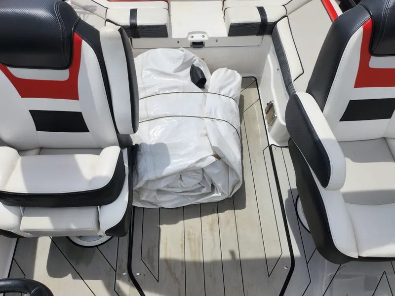 Slide: The Image of Yamaha 212X 2020 - 22