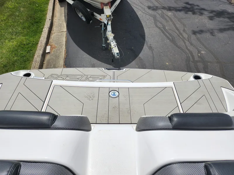 Slide: The Image of Yamaha 212X 2020 - 24