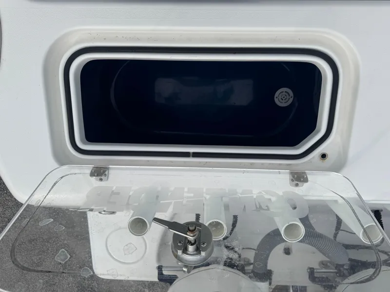 Slide: The Image of 2019 Contender 35 ST livewell with clear lid and secure latch. - 26