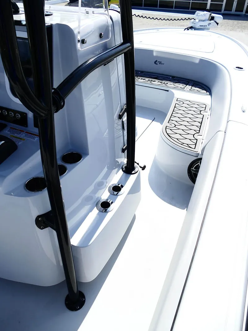 Slide: The Image of 2022 Contender 25 Bay boat interior with sleek design and modern features. - 17