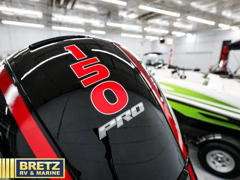 Slide: The Image of Stinger 5 Series 195 Bass 2025 - 12